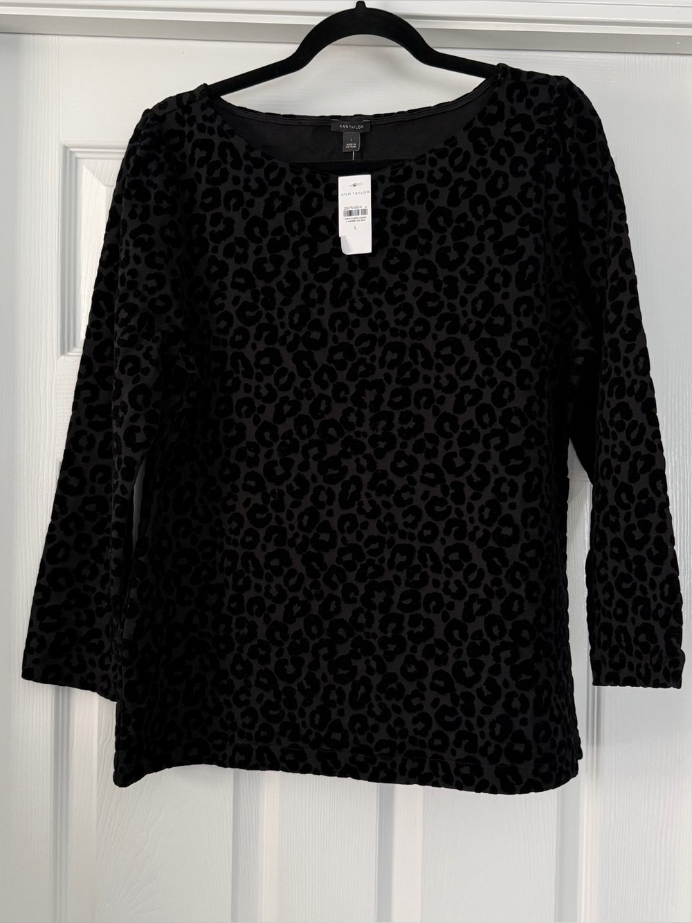 Ann Taylor Black Velvet Burnout Leopard-Print Long Sleeve Top - Large